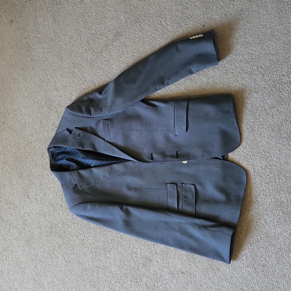 Puroego Suit